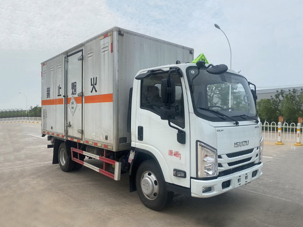 五十鈴毒性和感染性物品廂式運(yùn)輸車(chē)