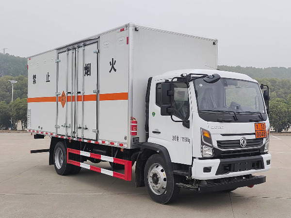 東風(fēng)凱普特?zé)熁ū襁\輸車