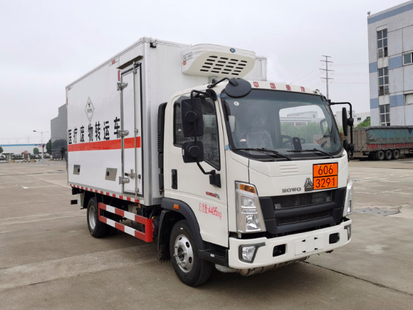 重汽消豪沃醫(yī)療廢物轉(zhuǎn)運車