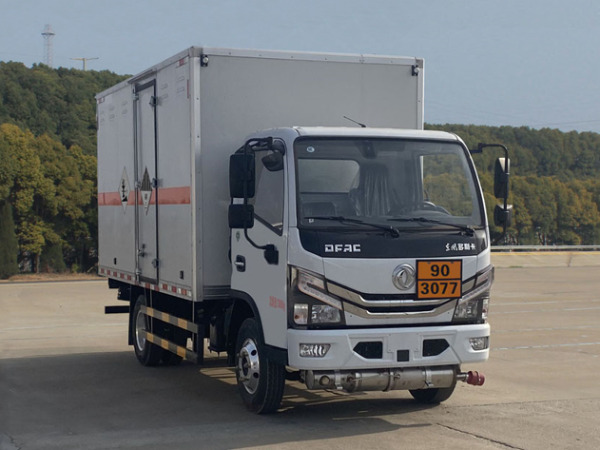 東風(fēng)4米1雜項物品廂式運輸車