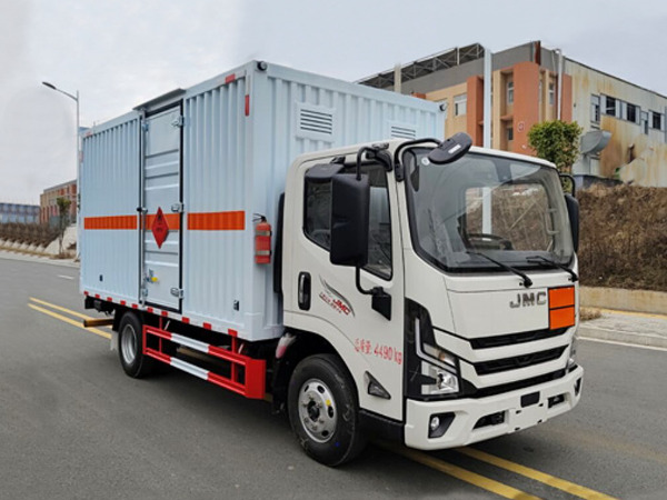 江鈴凱運(yùn)易燃?xì)怏w廂式運(yùn)輸車