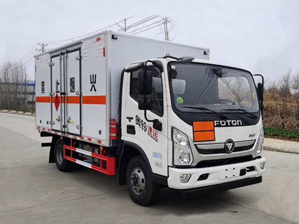 奧鈴5噸易燃?xì)怏w廂式運(yùn)輸車
